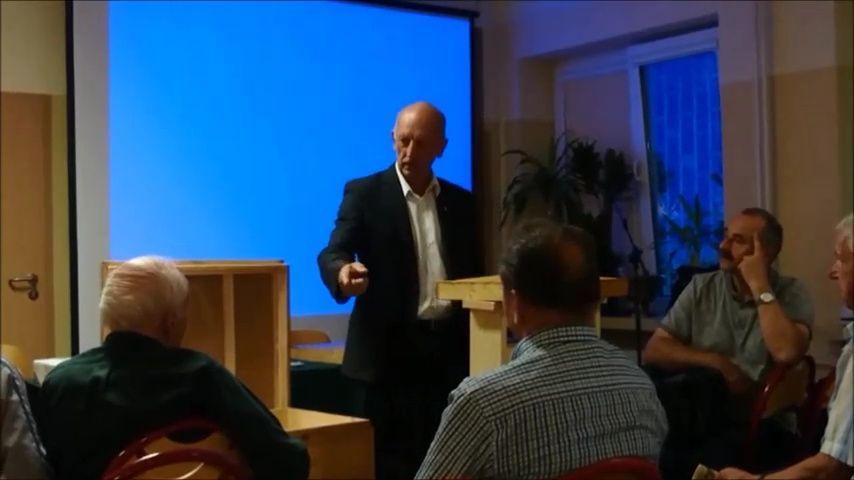 Ryszard Kowalski zimowla w ulu wielkopolskim leżaku